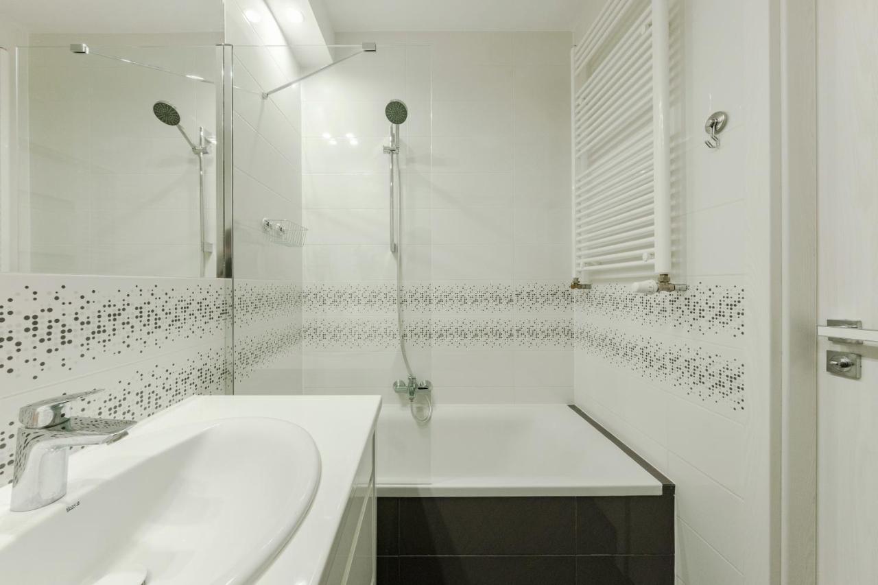 Studio Wola Apartament Kasprzaka - Wifi + Smart Tv Varsovia Exterior foto